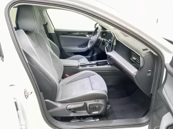 VW Passat Variant Business IQ.DRIVE AHK RFK Lenk-bhz (17/20)