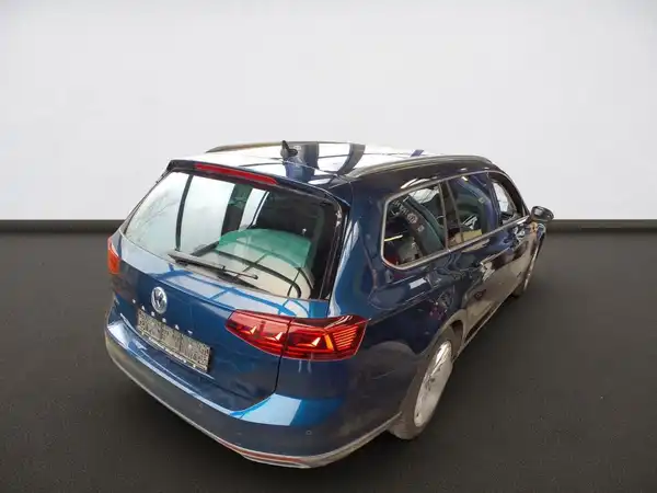 VW Passat Variant GTE 1.4 TSI Hybrid R-Line DCC Leder MATRX (5/10)