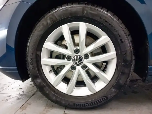 VW Passat Variant Business 1.5 TSI Winter Navi conect App (17/18)
