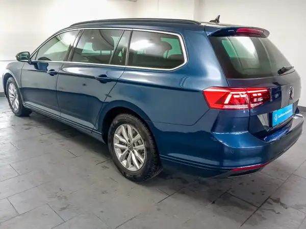 VW Passat Variant Business 1.5 TSI Winter Navi conect App (5/18)