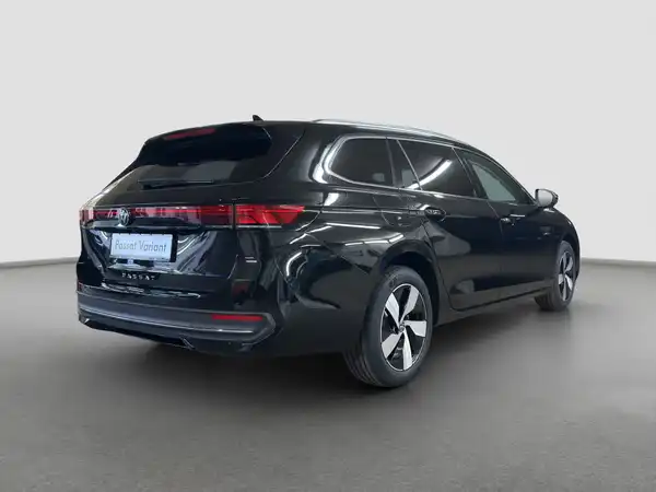 VW Passat Business 2.0 TDI (5/17)