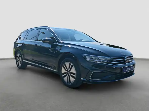 VW Passat Variant GTE 1.4 eHybrid Business Premium virtual DAB (4/17)
