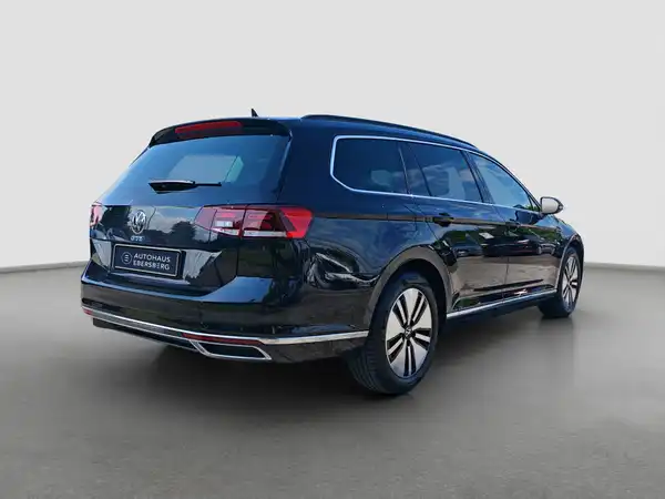 VW Passat Variant GTE 1.4 eHybrid Business Premium virtual DAB (5/17)