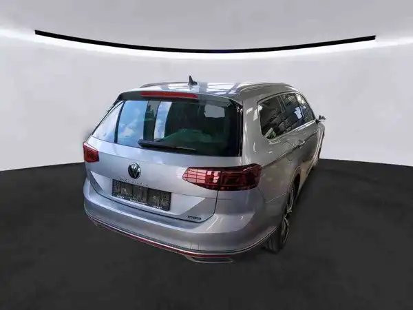 VW Passat Variant 4M Business IQ.Light AHK Digital Pano (3/5)