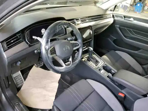 VW Passat Variant 4M Business IQ.Light AHK Digital Pano (4/5)