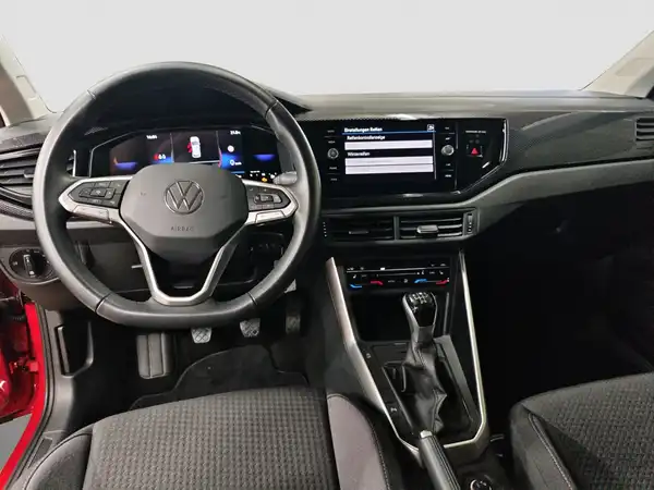 VW Polo Life 1.0 TSI IQ.Drive Navi ACC Connect (9/17)