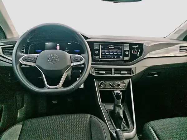 VW Polo Life 1.0 TSI LED Connect Digital (10/16)