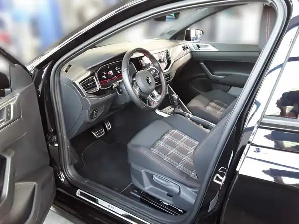 VW Polo GTI 2.0 TSI (6/10)