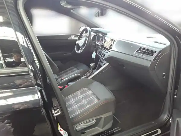 VW Polo GTI 2.0 TSI (7/10)