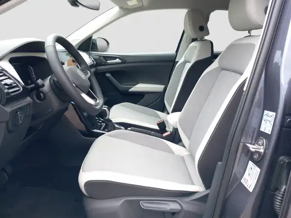 VW T-Cross Style 1.0 TSI (8/16)