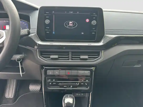 VW T-Cross Style 1.0 TSI Connect Navi IQ.Light Digital (12/17)