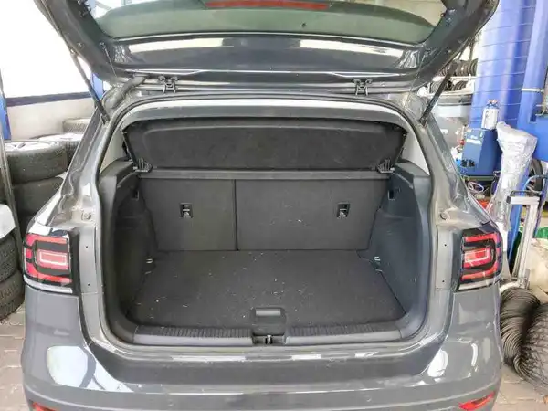 VW T-Cross Life 1.0 TSI ACC Winter (5/5)