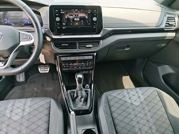 VW T-Cross R-Line 1.5 TSI Kamera AHK Travel Assist App Navi (12/16)