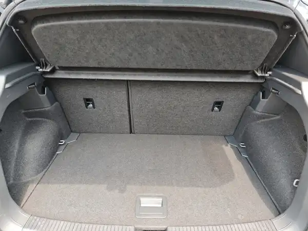 VW T-Cross R-Line 1.5 TSI Kamera AHK Travel Assist App Navi (13/16)