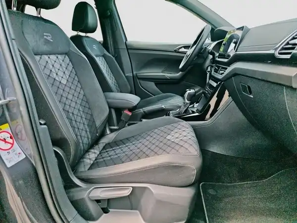 VW T-Cross R-Line 1.5 TSI Kamera AHK Travel Assist App Navi (14/16)
