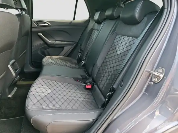 VW T-Cross R-Line 1.5 TSI Kamera AHK Travel Assist App Navi (9/16)