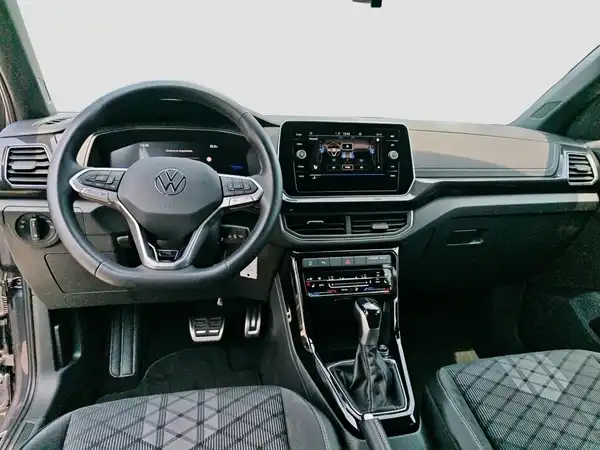 VW T-Cross R-Line 1.5 TSI Kamera AHK Travel Assist App Navi (10/16)