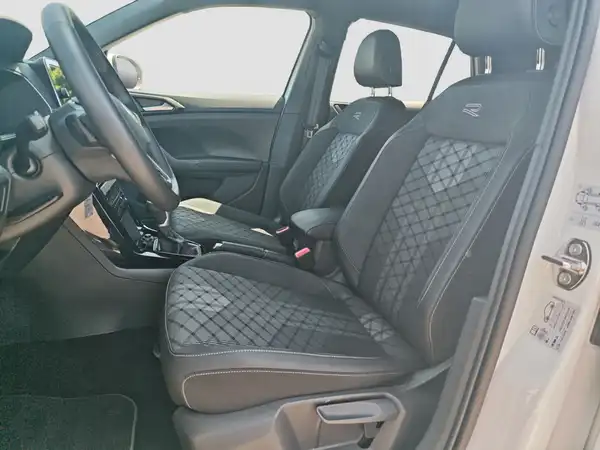 VW T-Cross R-Line 1.5 IQ.Assist+ App Navi (8/16)