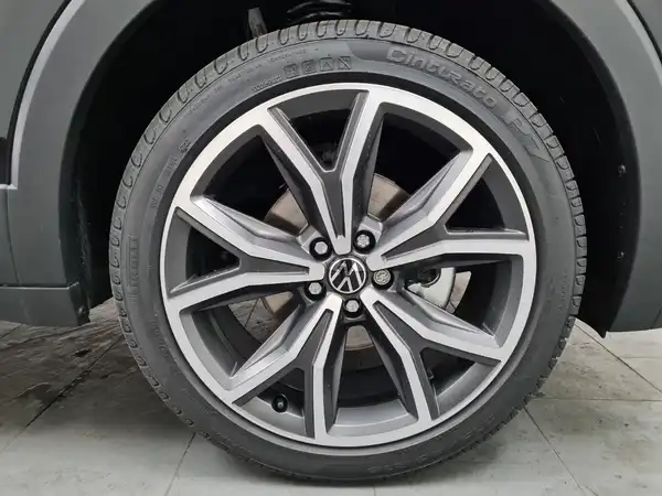 VW T-Cross Style 1.0 l TSI (15/18)