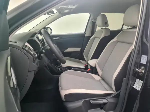 VW T-Cross Style 1.0 l TSI (8/18)