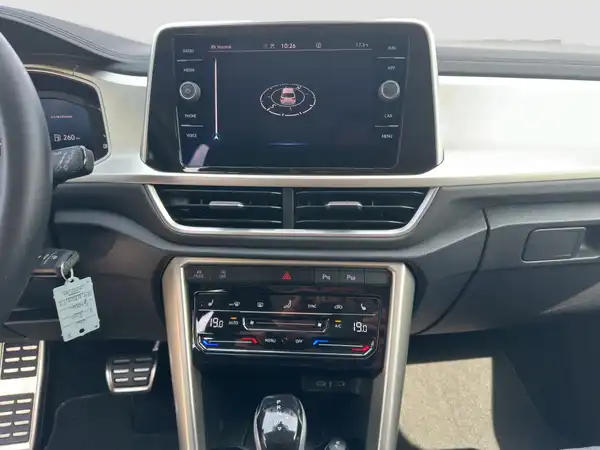 VW T-Roc Move 1.5 TSI Navi Digital LED Connect (12/17)