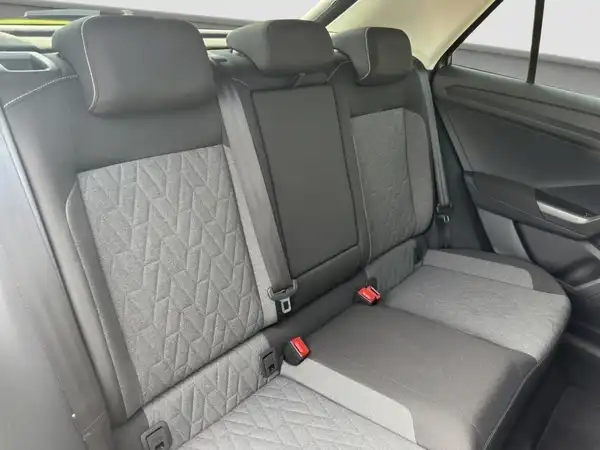VW T-Roc Move 1.5 TSI Navi Digital LED Connect (16/17)