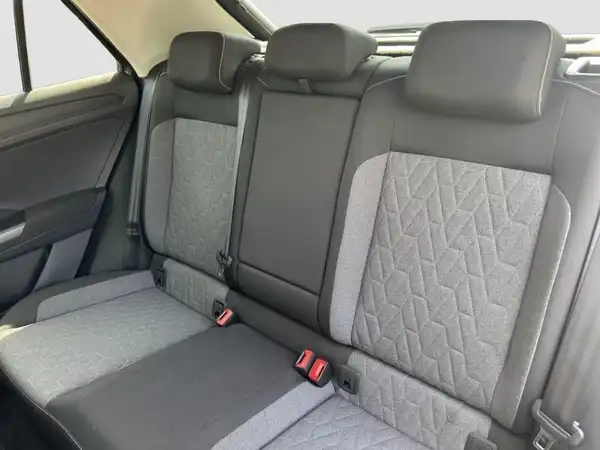 VW T-Roc Move 1.5 TSI Navi Digital LED Connect (9/17)
