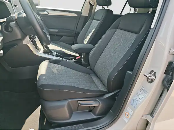 VW T-Roc Life 1.0 TSI (8/16)
