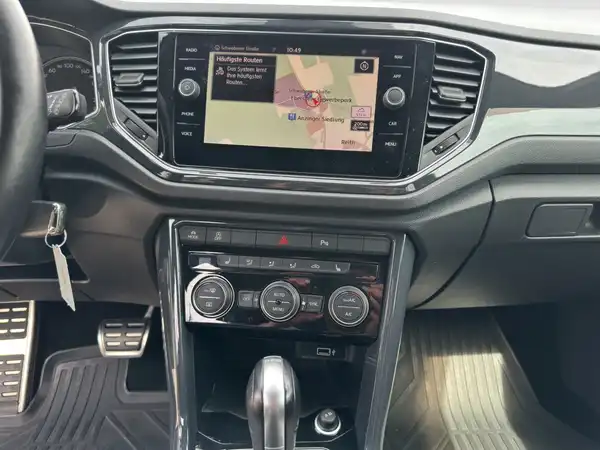 VW T-Roc Sport 1.5 TSI AHK Navi Kamera Winter (12/16)