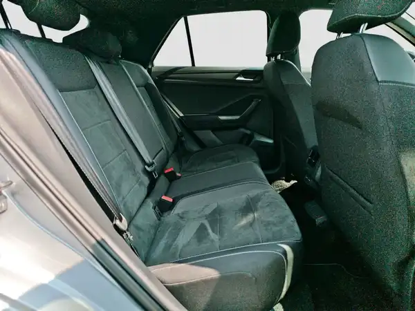 VW T-Roc R-Line 2.0 TDI Kamera AHK Navi QI (16/17)