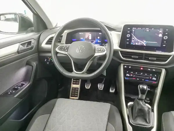 VW T-Roc MOVE 1.0 TSI IQ.Drive LED Navi 5JGAR (11/20)