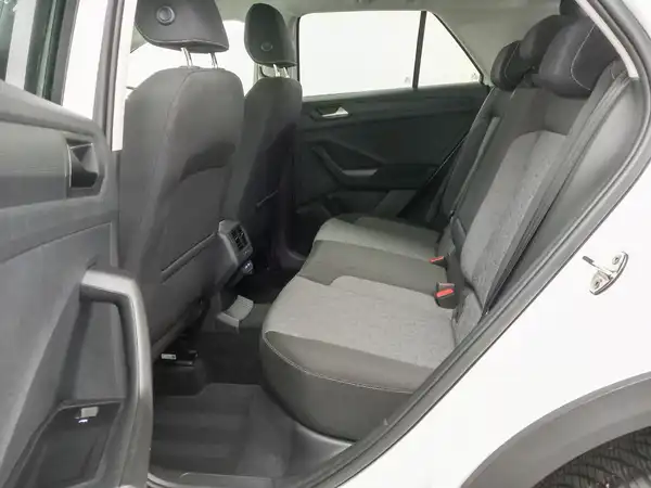 VW T-Roc MOVE 1.0 TSI IQ.Drive LED Navi 5JGAR (12/20)