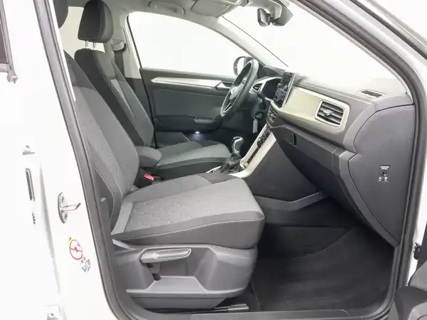 VW T-Roc MOVE 1.0 TSI IQ.Drive LED Navi 5JGAR (15/20)