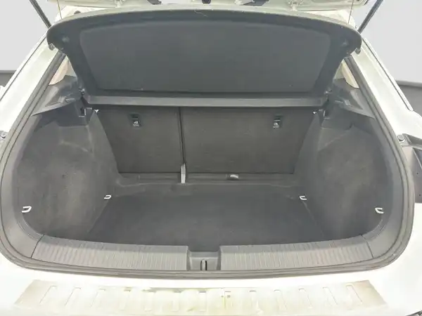 VW T-Roc 1.0 TSI Connect Winter Assists (13/17)