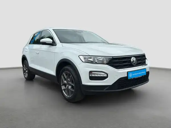 VW T-Roc 1.0 TSI Connect Winter Assists (4/17)