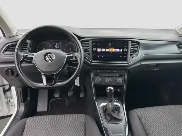 VW T-Roc 1.0 TSI Connect Winter Assists (10/17)