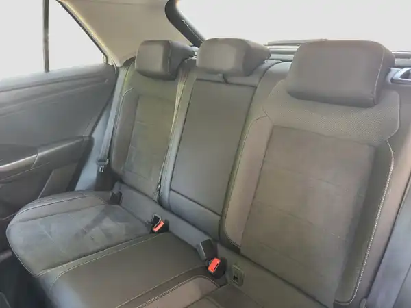 VW T-Roc STYLE 1.0 TSI 2xClima App Navi QI (9/16)