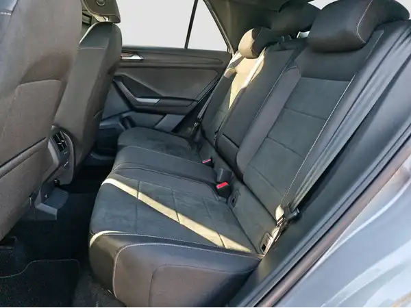 VW T-Roc R-Line 1.5 TSI (9/16)