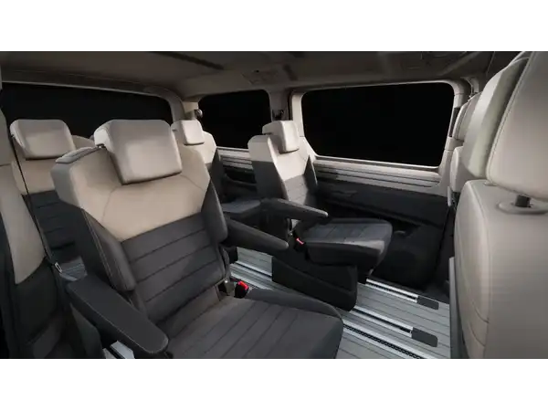 VW T7 Multivan Style 2.0 TDI (11/15)