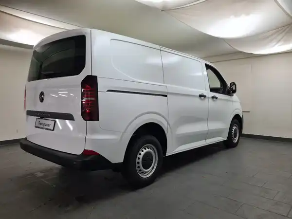 VW T7 Transporter Kasten 2.0 TDI (7/16)