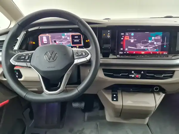 VW T7 Multivan LIFE 2.0 TDI (12/18)