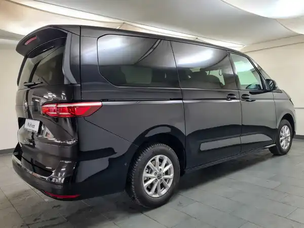 VW T7 Multivan LIFE 2.0 TDI (7/18)