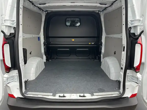 VW T7 Transporter Kastenwagen 2.0 TDI (13/16)