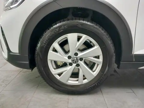 VW Taigo LIFE 1.0 TSI connect Navi Allwetter SHZ App (16/19)