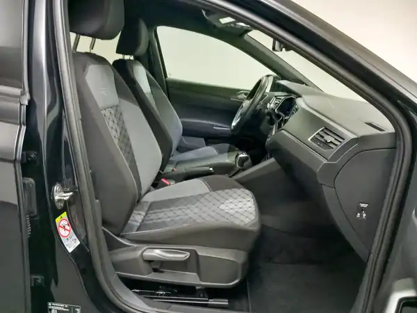 VW Taigo R-Line Navi LED ACC Travel+Spur Keyless (16/19)
