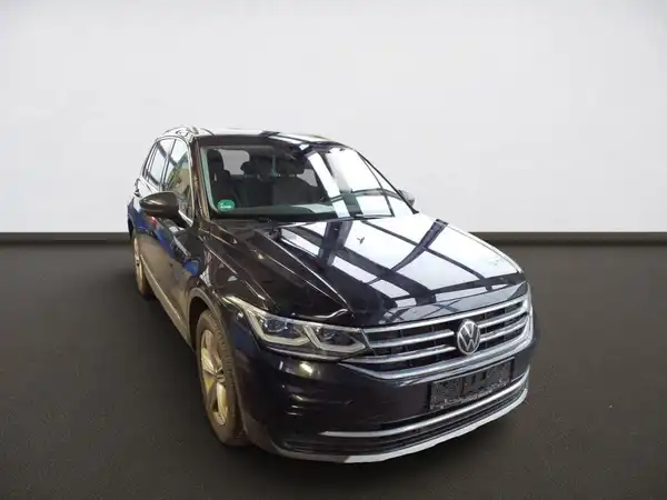 VW Tiguan Elegance 2.0 TDI ergo 230V AHK Navi LM19 (3/8)