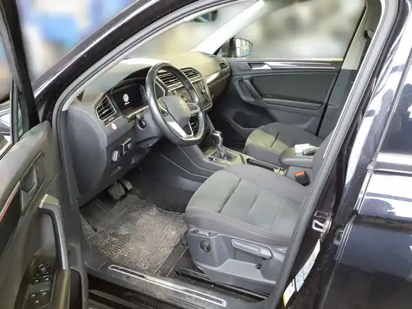 VW Tiguan Elegance 2.0 TDI ergo 230V AHK Navi LM19 (6/8)