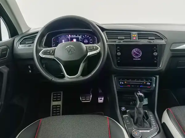 VW Tiguan Urban Sport 2.0 TDI Business Park-Lenk Assist (13/20)