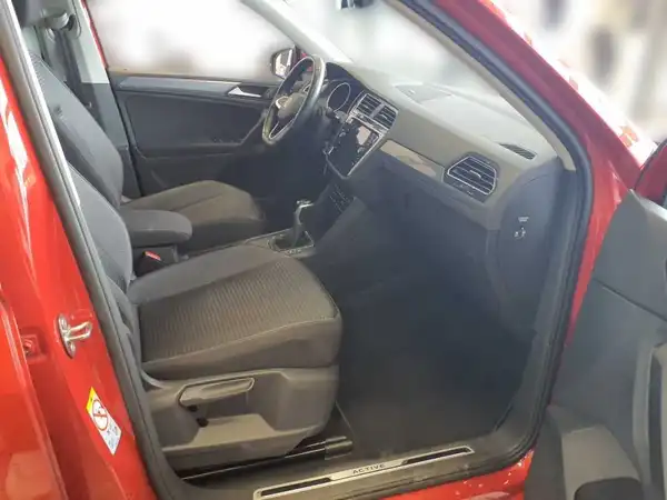 VW Tiguan Life 2.0 TDI Connect Navi Kamera LED (8/9)