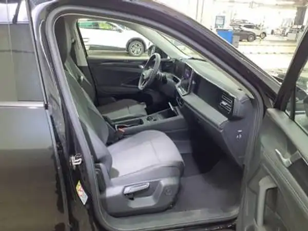 VW Tiguan Life 1.5 eTSI AHK LED Navi Winter (6/7)